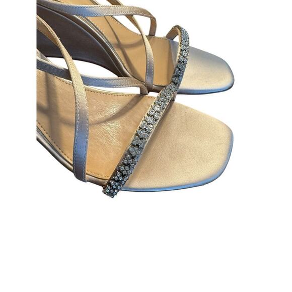 Jewel Badgley Mischka NEW Adelynn Perfect Simplicity Wedge Heel Champagne 9 Hoco - Picture 4 of 10
